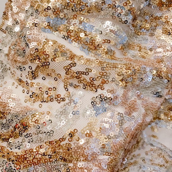 Beautiful sequent Bebe dress - Picture 3 of 3